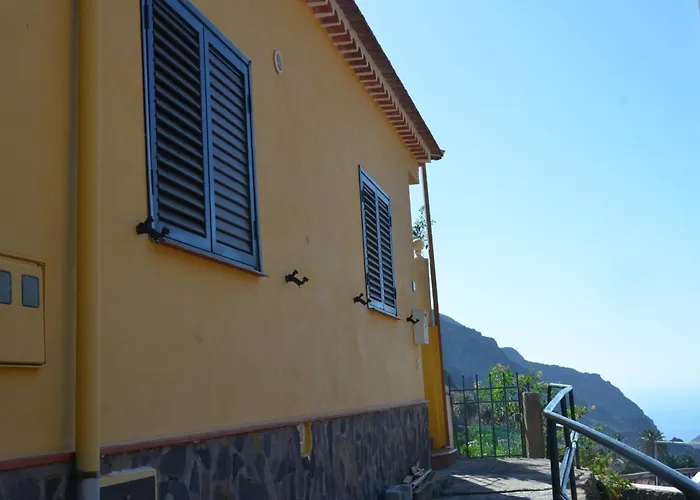 Semesterbostad Casa La Erita *